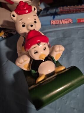Vintage Norwood And Tux Ceramic Salt And Pepper Shaker A Polar Bear And A Peqgui
